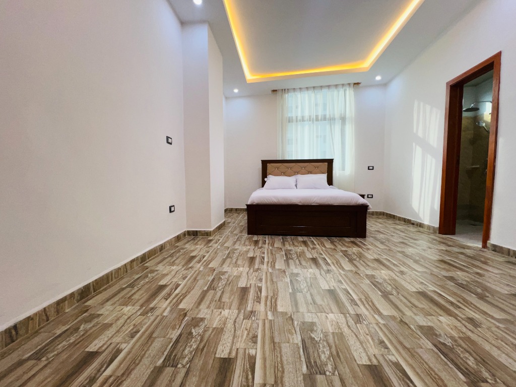 3 Bedroom Apartment II photo 4